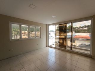 Foto 1 de Suite en alquiler en Los Ceibos, calle Primera  GabR