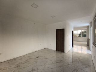 Foto 4 de Suite en alquiler en Los Ceibos, calle Primera  GabR