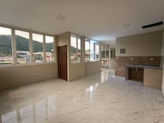 Foto 10 de Suite en alquiler en Los Ceibos, calle Primera  GabR