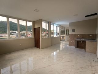 Foto 1 de Suite en alquiler en Los Ceibos, calle Primera  GabR