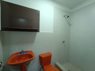Foto 6 de Suite en alquiler en Los Ceibos, calle Primera  GabR