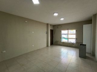 Foto 2 de Suite en alquiler en Los Ceibos, calle Primera  GabR