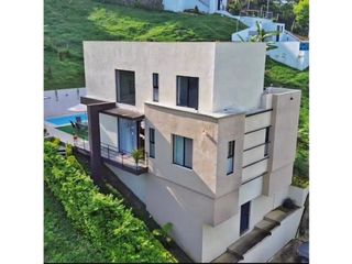 Foto 3 de Maat vende Casa campestre - La Vega 600 M2 $1.200Millones