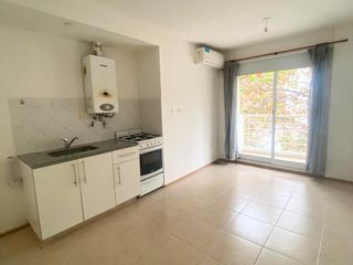 Foto 4 de Departamento - Lourdes