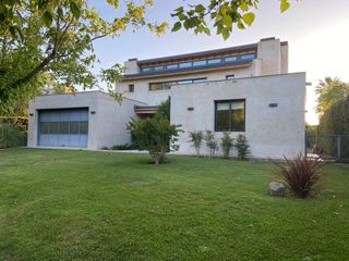 Foto 4 de Casa en Venta barrio Chacras de Farrell