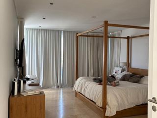 Foto 18 de Casa al lago central con 5 dormitorios en Cabos del Lago