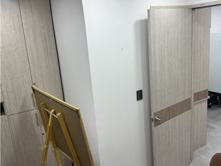 Foto 5 de Venta de oficina en BORACAY
