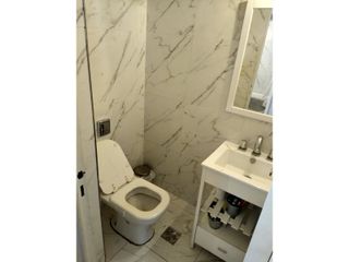Foto 32 de VENTA BELGRANO 4 AMBIENTES PISO 4 AL FRENTE BALCÓN CORRIDO  ESCRITORIO COCHERA DEPENDENCIA   SE ESCUCHAN OFERTAS  VENTA X VIAJE