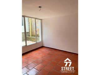 Foto 9 de Casa comercial en Altos de Jardín