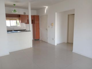 Foto 9 de Semipiso de dos ambientes con balcón al frente y baulera
