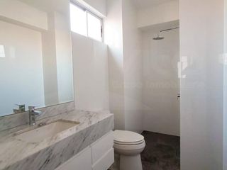 Foto 5 de Se Vende departamento frente al Mar en Miraflores – 318 m² | 4 Dormitorios + 2 Cocheras