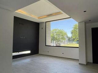 Foto 16 de Casa en venta - 3 Dormitorios 4 Baños - 508Mts2 - Benavidez