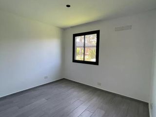 Foto 28 de Casa en venta - 3 Dormitorios 4 Baños - 508Mts2 - Benavidez