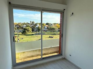 Foto 10 de Departamento de tres ambientes venta Nuevo Quilmes Externo