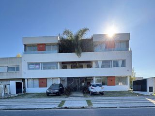 Foto 2 de Departamento de tres ambientes venta Nuevo Quilmes Externo