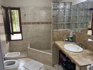Foto 13 de Casa en venta de 4 dormitorios c/ cochera en Los Perales