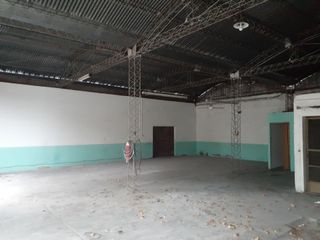 Foto 1 de Alquiler  galpón céntrico  200 mts San Rafael, Mza