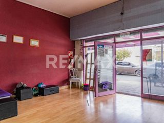 Foto 6 de CASA  Y SALÓN COMERCIAL EN VENTA