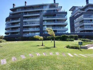 Foto 1 de VENTA DEPTO EDIFICIO ENYOI  NORDELTA