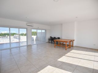 Foto 17 de VENTA DEPARTAMENTO 2 AMB. CON COCHERA BERNAL