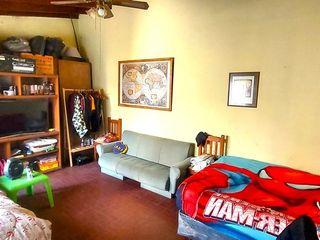 Foto 17 de VENTA CASA PIRAN 6200 VILLA URQUIZA LOTE 360M2