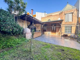 Foto 35 de Venta Casa 6 amb c/Cochera en el corazón de Devoto