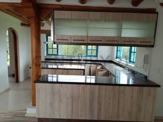 Foto 16 de Se arrienda hermosa casa en Nayón