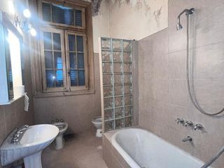 Foto 18 de VENTA DEPOSITO EN LOTE PROPIO 250 M2 EN FLORES