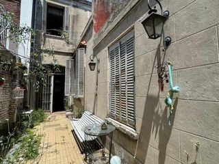 Foto 4 de VENTA DEPOSITO EN LOTE PROPIO 250 M2 EN FLORES
