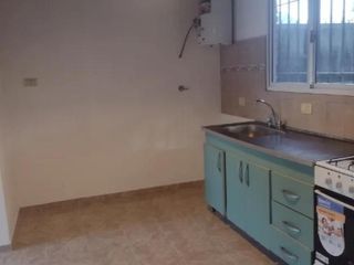 Foto 8 de PH en venta - 1 Dormitorio 1 Baño - Cochera - Monte Grande