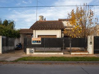 Foto 1 de Casa céntrica en venta