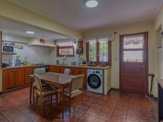 Foto 2 de Casa en alquiler por 24 meses. USO PROFESIONAL.