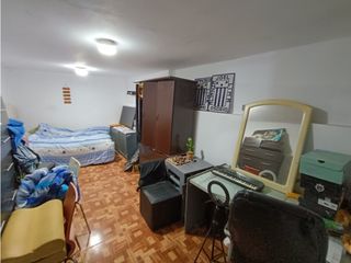 Foto 7 de VILLA MARÍA DEL TRIUNFO - VENTA CASA CON COCHERA - ÁREA 128 m2