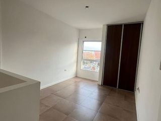 Foto 13 de Departamento en alquiler en Quilmes Oeste