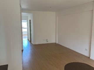 Foto 3 de Departamento en alquiler en Quilmes Centro
