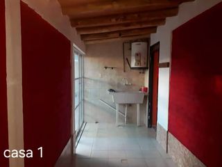 Foto 5 de OPORTUNIDAD DE INVERSION: CASA + 2 DEPARTAMENTOS