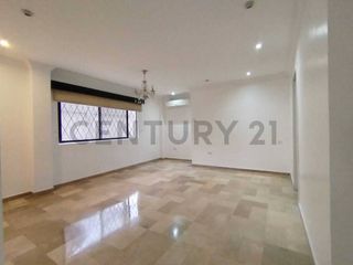 Foto 1 de Alquiler Casa Residencial en Kennedy Norte (DN)