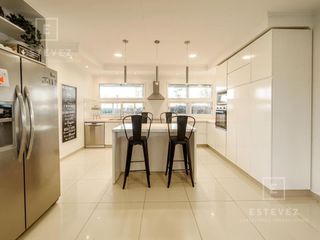 Foto 41 de Casa de 3 dormitorios en PA en venta, pileta, Barrio Cerrado, Escobar