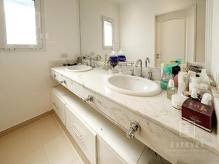 Foto 32 de Casa de 3 dormitorios en PA en venta, pileta, Barrio Cerrado, Escobar