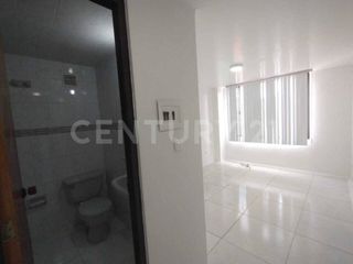 Foto 7 de Venta oficina /consultorio, en ubicaciòn estratègica.