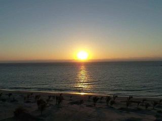 Foto 5 de Se vende Lote de Playa en primera fila en esquina en El Ñuro