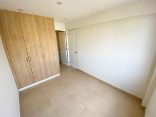 Foto 3 de SE ALQUILA DUPLEX  SIN MUEBLES EN MIRAFLORES