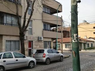 Foto 1 de 2 amb con balcón