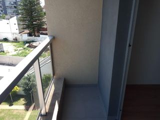 Foto 17 de Departamento 2 Amb.  Excelente Estado y Ubicación en Ramos Mejia