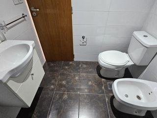 Foto 44 de Departamento 2 Amb.  Excelente Estado y Ubicación en Ramos Mejia