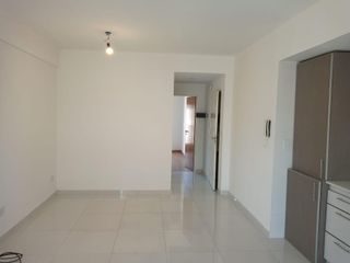Foto 2 de Departamento 2 Amb.  Excelente Estado y Ubicación en Ramos Mejia