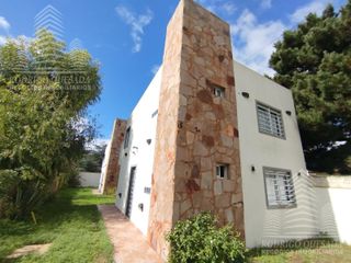 Foto 1 de Excelente Duplex en zona El Pinar- La Lucila de Mar!!