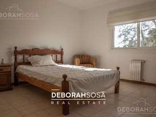 Foto 14 de Casa en Venta 6 Amb. - Pileta - B° Acacias Blancas