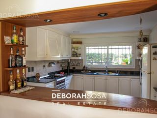 Foto 6 de Casa en Venta 6 Amb. - Pileta - B° Acacias Blancas