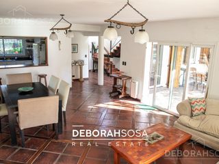 Foto 5 de Casa en Venta 6 Amb. - Pileta - B° Acacias Blancas
